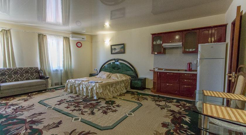Гостиница Guest House Near Sea On Raduzhnaya Street Геленджик