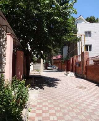 Гостиница Guest House Near Sea On Raduzhnaya Street Геленджик Двухместный стандарт без дополнительного места-7